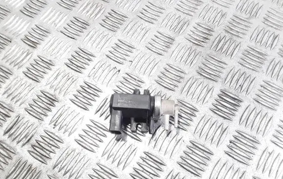 Skoda Superb B5 (3U) Turbo solenoid valve 1J0906627B