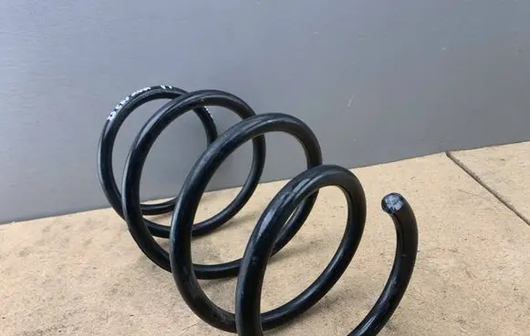 BMW X3 E83 Front coil spring 3412732 31333412732