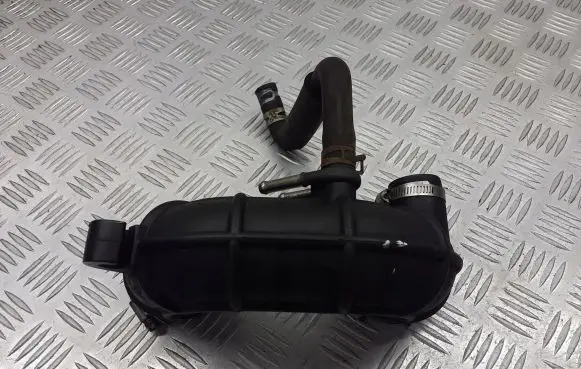 Opel Agila B Intake resonator 13881-73KA0