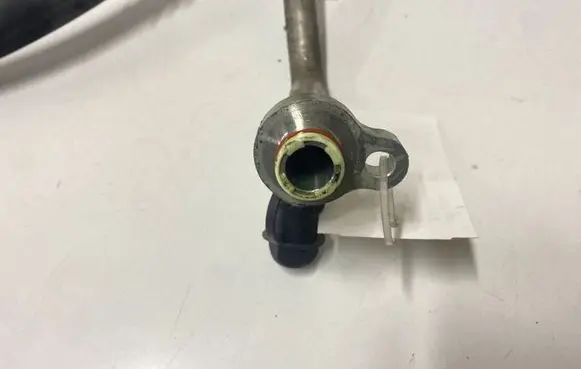Volvo V40 Air conditioning (A/C) pipe/hose