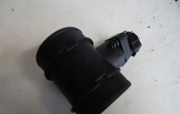 Chrysler Voyager Mass air flow meter 0281002451