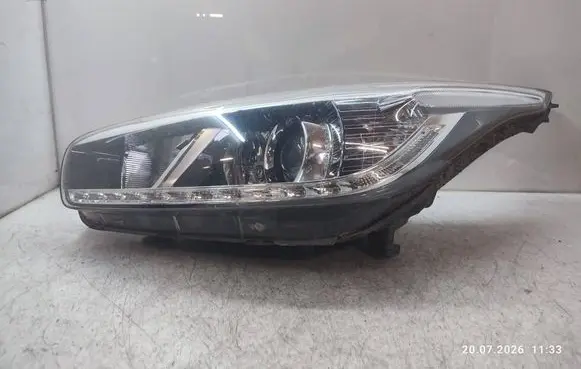 KIA Ceed Headlight/headlamp 92101A2250