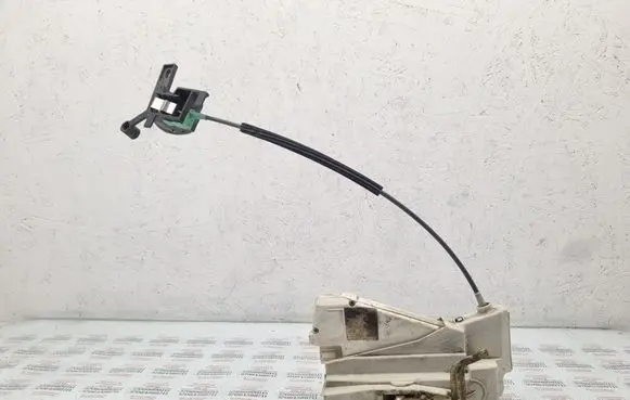 Ford Galaxy Rear door lock 7M0839011Q 220A20
