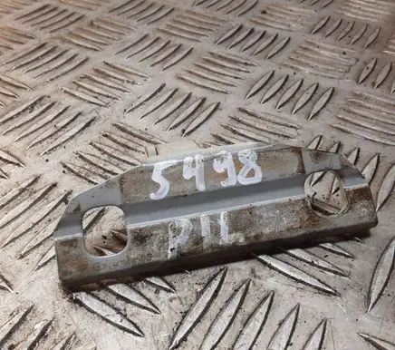 Volvo XC70 Front door upper hinge 