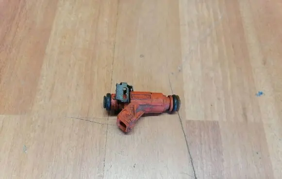 Peugeot 307 Fuel injector 0280156034