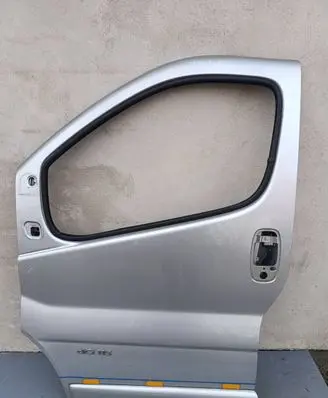 Renault Trafic II (X83) Front door