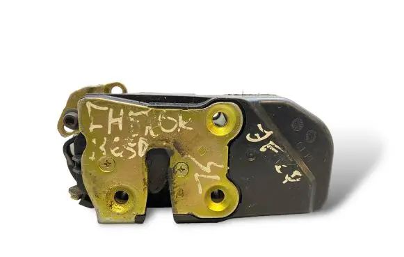 Jeep Cherokee Rear door lock B650