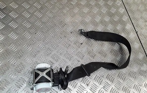 BMW 1 F20 F21 Front seatbelt s2724330805