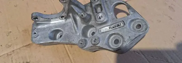 Maserati Levante Power steering pump mounting bracket 326401