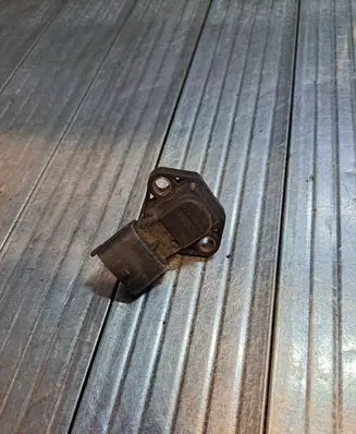 Chrysler Voyager Air pressure sensor 0281002205 08032