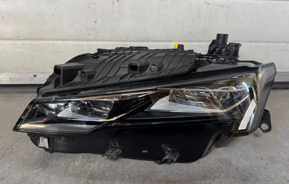 Peugeot 308 Headlight/headlamp 98596621