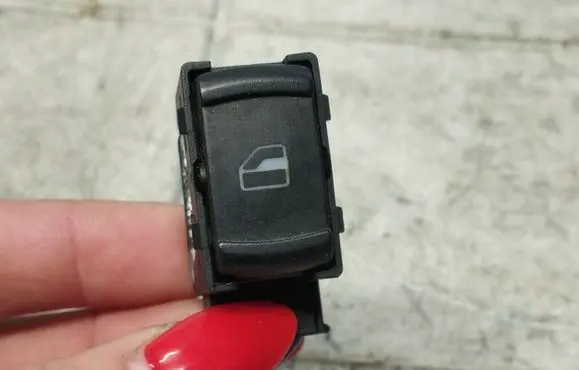 Volkswagen Golf IV Electric window control switch 3B0959855B