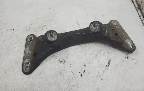 BMW 3 E46 Gearbox mounting bracket 6760297
