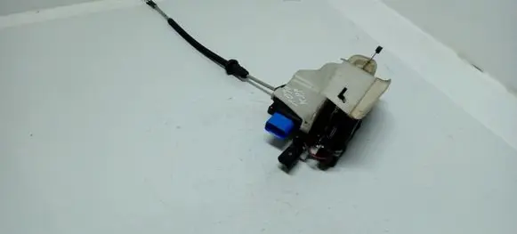Volkswagen Phaeton Front door lock