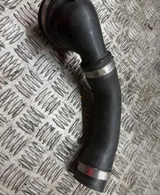Peugeot 508 II Intercooler hose/pipe 9820116080