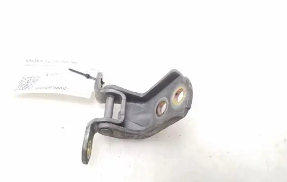 Nissan X-Trail T30 Front door upper hinge