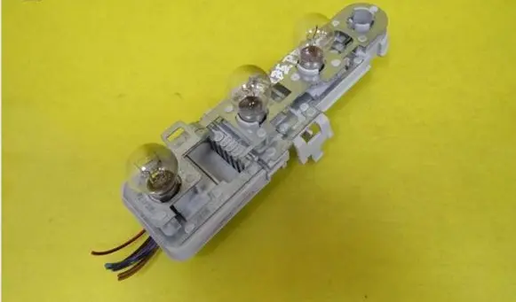 Audi A4 S4 B5 8D Tail light bulb cover holder 8D9945257
