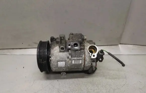 Skoda Fabia Mk1 (6Y) Air conditioning (A/C) compressor (pump) 6Q0820803J