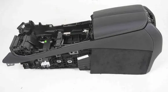BMW X6 G06 Center console