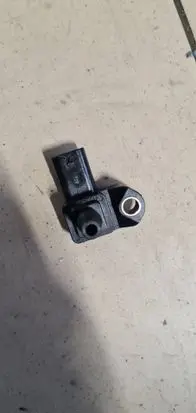 BMW 7 F01 F02 F03 F04 Air pressure sensor 7804742
