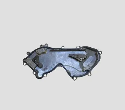 Nissan X-Trail T30 Timing chain cover