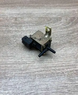 Volkswagen Transporter - Caravelle T4 Turbo system vacuum part 028906283 72169313