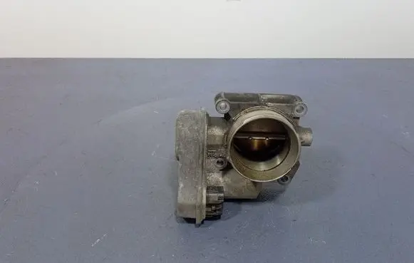 Opel Vectra C Throttle body valve 