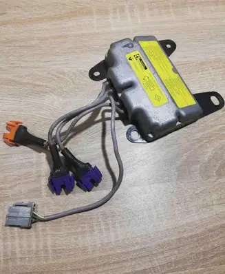 Renault Laguna I Airbag control unit/module 7700840111 550288800