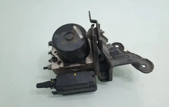 Volkswagen Scirocco ABS Pump 1K0907379BE 1K0614517CP