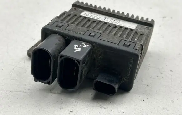 Volkswagen Transporter - Caravelle T5 Coolant fan relay 7H0919506F 895904000