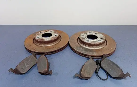Volkswagen Jetta V Front brake disc
