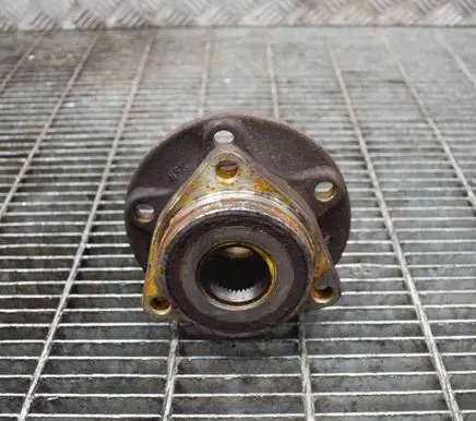 Volkswagen Golf VII Front wheel ball bearing 