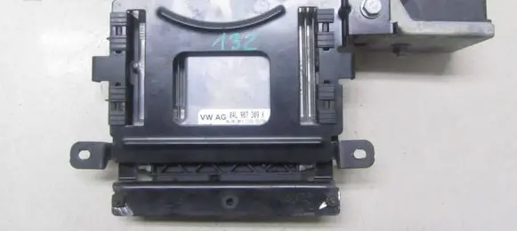 Audi Q3 8U Engine control unit/module 04L907309K