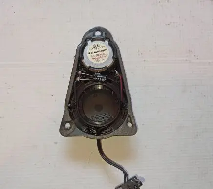 Panel speaker
