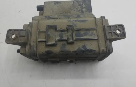 Active carbon filter fuel vapour canister