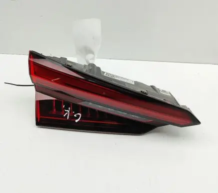 Audi A5 Tailgate rear/tail lights 8W6945093J