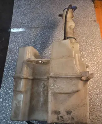 Volvo V70 Windshield washer fluid reservoir/tank 9178881 9484282
