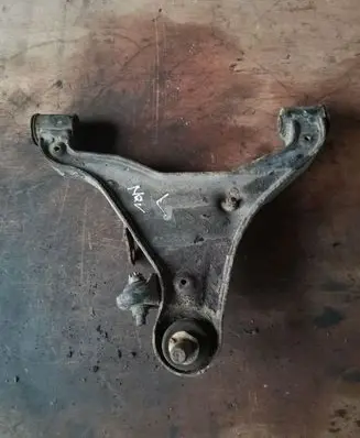 Nissan Navara D40 Front lower control arm/wishbone