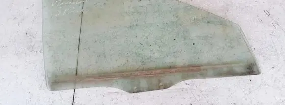 Mitsubishi Space Wagon Front door window glass four-door