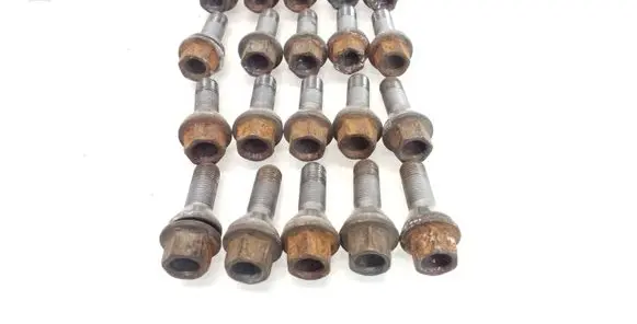 Volvo V60 Nuts/bolts 