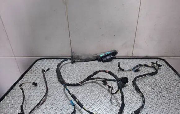 BMW 3 E90 E91 Front door wiring loom 6938221