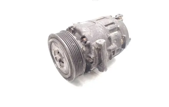 Volkswagen Golf V Air conditioning (A/C) compressor (pump) 1K0820803E