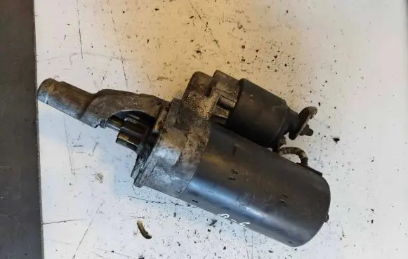 Audi A6 S6 C5 4B Starter motor 059911023H