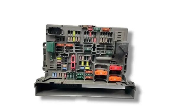 BMW 3 E90 E91 Fuse module 911944603 9119446