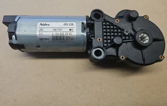 Mercedes-Benz GL X164 Seat adjustment motor A1648202342 JCI1301797 1648202342