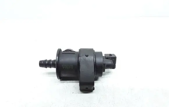 Volvo XC90 Vacuum valve 8653908