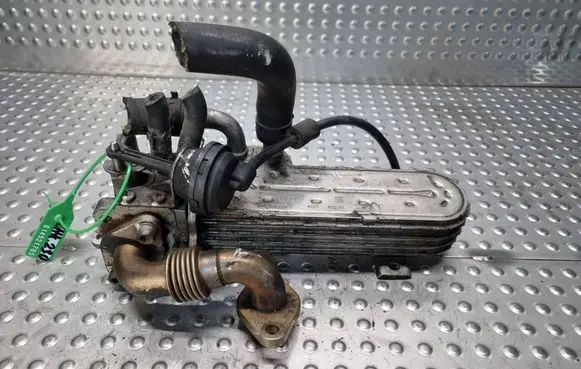 Audi A3 S3 8P EGR valve cooler 03G131513J 03G131063F