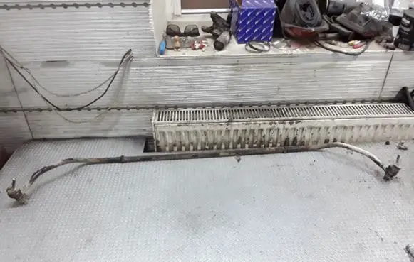 Lincoln LS Rear anti-roll bar/sway bar 