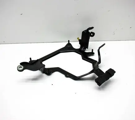 BMW 6 F06 Gran coupe Engine control unit holder 7610565
