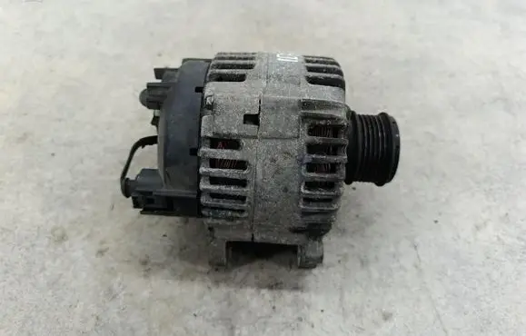 Audi A3 S3 8P Generator/alternator 06F903023C
